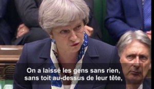 Theresa présente ses excuses aux Anglais après l'incendie de la tour Grenfell