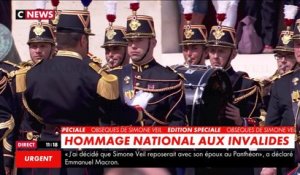 Emmanuel Macron : "Simone Veil reposera avec son époux au Panthéon"