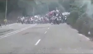 Des dizaines de motards viennent braquer une cargaison de sucre au Vénézuela...