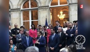 Visite surprise d'Emmanuel Macron aux députés LREM-MoDem