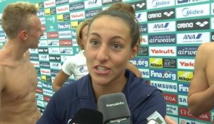 Natation: Championnat du monde - Eau libre - La réaction de Océane Cassignol après le titre sur relais mix...