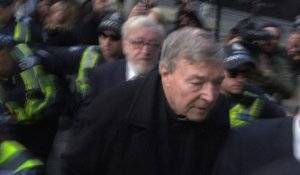 Le cardinal Pell au tribunal pour des accusations d'abus sexuels
