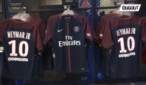 Foot - Transferts : Le maillot de Neymar déjà en vente