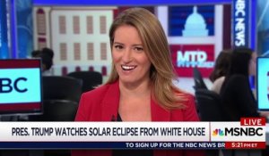 USA: Malgré toutes les mises en garde, le Président Donald Trump a regardé l’éclipse… sans lunettes !