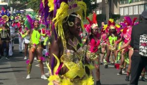Carnaval de Notting Hill: une minute de silence pour Grenfell