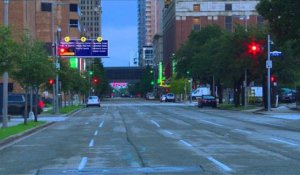 Les rues de Houston désertes après une nuit de couvre-feu
