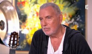 Exil fiscal : Bernard Lavilliers défend Florent Pagny dans "Thé ou café" sur France 2 - Regardez