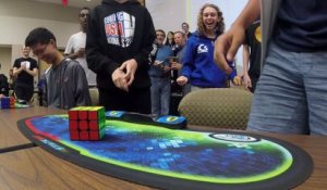 Record du monde de Rubik's Cube en 4,69s (septembre 2017)