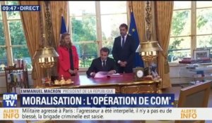 Emmanuel Macron signe la loi de moralisation de la vie politique