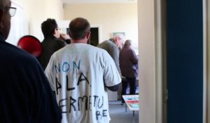 Le Cloître-Saint-Thégonnec. Les parents occupent l'inspection académique