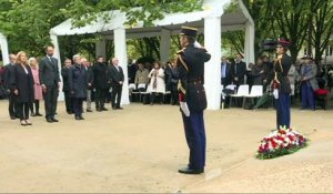 Cérémonie en hommage aux victimes du terrorisme à Paris