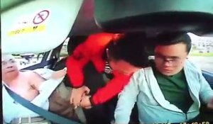 Les passagers d'un covoiturage braquent le chauffeur