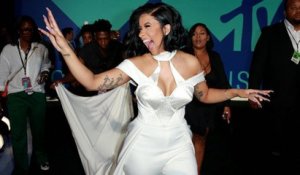 Cardi B Becomes First Female Rapper to Top Billboard Hot 100 Without Any Features In 19 Years | Billboard News