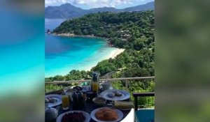 Un petit déjeuner sur l'île de Mahe aux Seychelles ?