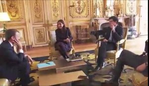 Le chien d'Emmanuel Macron s'est soulagé sur une cheminée de l'Elysée en pleine réunion
