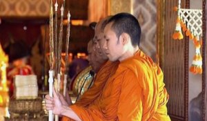 En Thaïlande, la fin de cinq jours de funérailles pour le roi Bhumibol