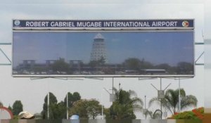 Robert Mugabe a "son" aéroport