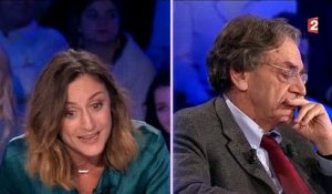 Clash entre la comédienne Camille Chamoux, Yann Moix et Alain Finkielkraut dans ONPC - Regardez