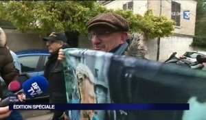 Johnny Hallyday : les fans se réunissent devant sa propriété de Marne-la-Coquette