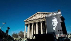 Inhumation de Johnny Hallyday : deux absences remarquées