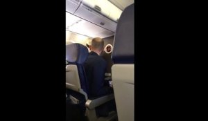Une femme pète un cable après avoir été surprise en train de fumer dans un avion