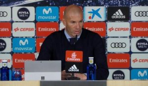Clasico - Zidane : "Benzema ? Je serai fort avec lui"