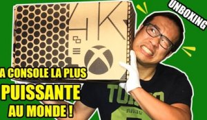 Notre UNBOXING de la Console la plus PUISSANTE DU MONDE - Xbox One X