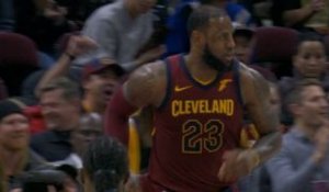 Play of the Day: LeBron James
