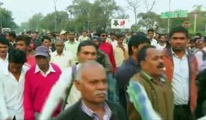 Inde : Bombay paralysée par les manifestations des dalits