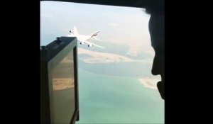 Quand un A380 frole un avion de tourisme dans le ciel de Dubaï... Flippant