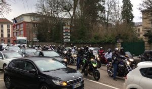 Manifestation spontanée de motards devant la préfecture d'Epinal