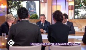 Nicolas Sarkozy, ému, évoque un enfant mort d'un cancer