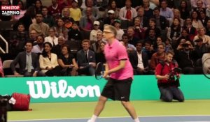Tennis : Roger Federer joue en double avec Bill Gates (vidéo)