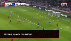 Football : Cristiano Ronaldo accusé de simuler pour obtenir un penalty (Vidéo)