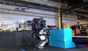 Atlas, le robot au comportement très très humain