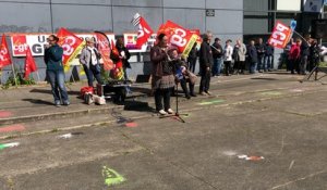 1er mai à Guingamp : prise de parole du comité de défense santé (2)