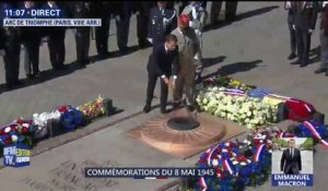 8 mai: Emmanuel Macron ravive la flamme sur la tombe du Soldat inconnu