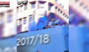 Manchester City champion, Benjamin Mendy en feu lors de la parade (Vidéo)