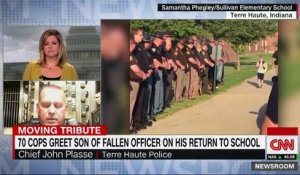 Etats-Unis: Après la mort de son père, 70 policiers l’escortent pour son retour à l'école - VIDEO