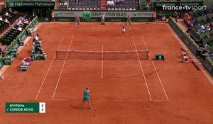 Roland-Garros : Le revers long de ligne puissant de Cepede Royg