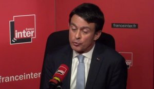 Manuel Valls candidat à la mairie de Barcelone ? "je regarde cela de prêt"