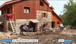 Haute-Savoie : le village d'Orcier traversé par un torrent dévastateur