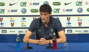 Bleus - Pavard : "Faire une carrière à la Lilian Thuram"