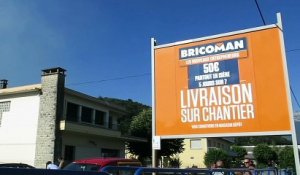 Isère : à Bresson, un incendie ravage un magasin de bricolage