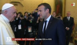 Vatican : long tête-à-tête entre Emmanuel Macron et le pape François