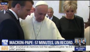 Les images de la rencontre entre Emmanuel Macron et le pape François