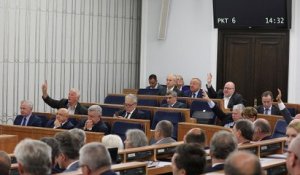 La Pologne amende une loi controversée