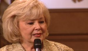 Bill & Gloria Gaither - There's Something About That Name