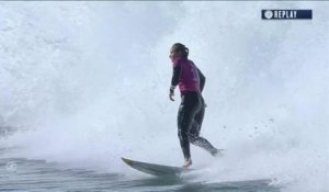 Adrénaline - Surf : Carissa Moore with an 8.57 Wave vs. C.Conlogue