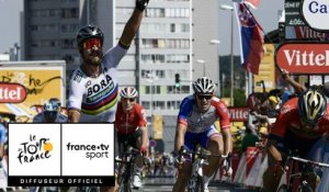 Tour de France 2018 : Sagan prend le pouvoir, des chutes en pagaille ... Le film de la 2e étape !